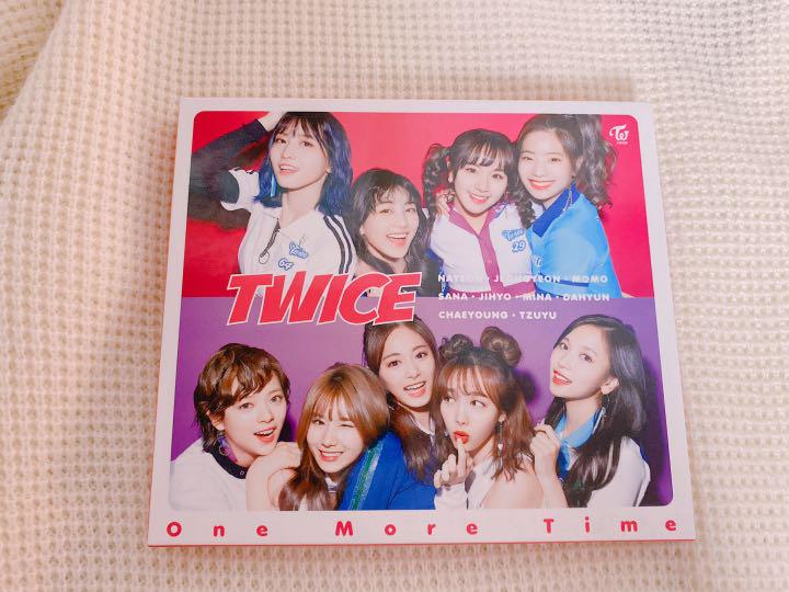 One More Time/TWICE 手早い CD