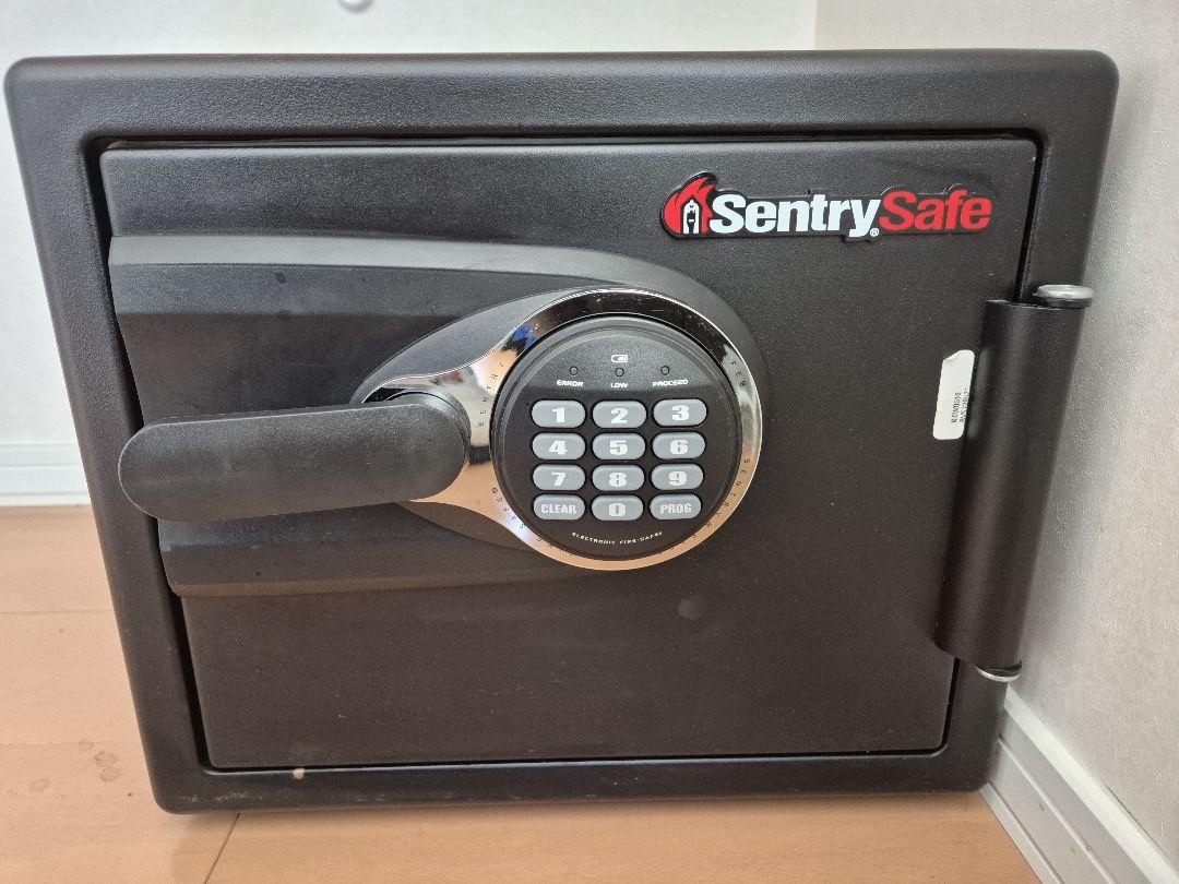 セントリー ファイアー・セーフ 耐火金庫 Sentry Safe 高リピート MSテンキー式