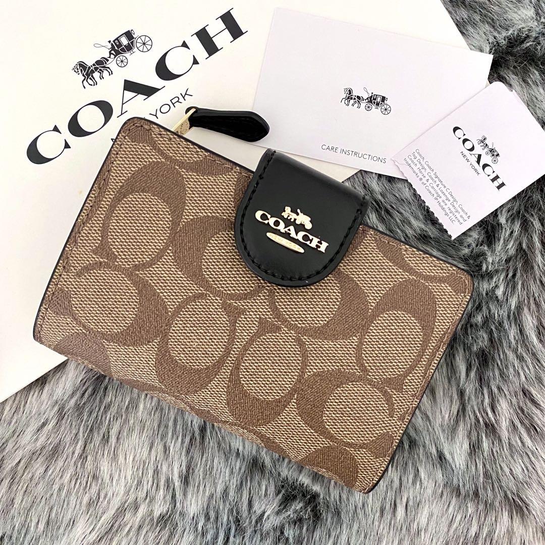 新品☆COACH ラッキー コーチ折り財布 メンズ カーキ シグネチャー レザー 折り財布