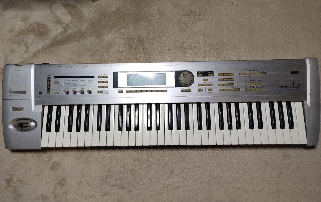 KORG MUSIC WORKSTATION TRITON Le 61