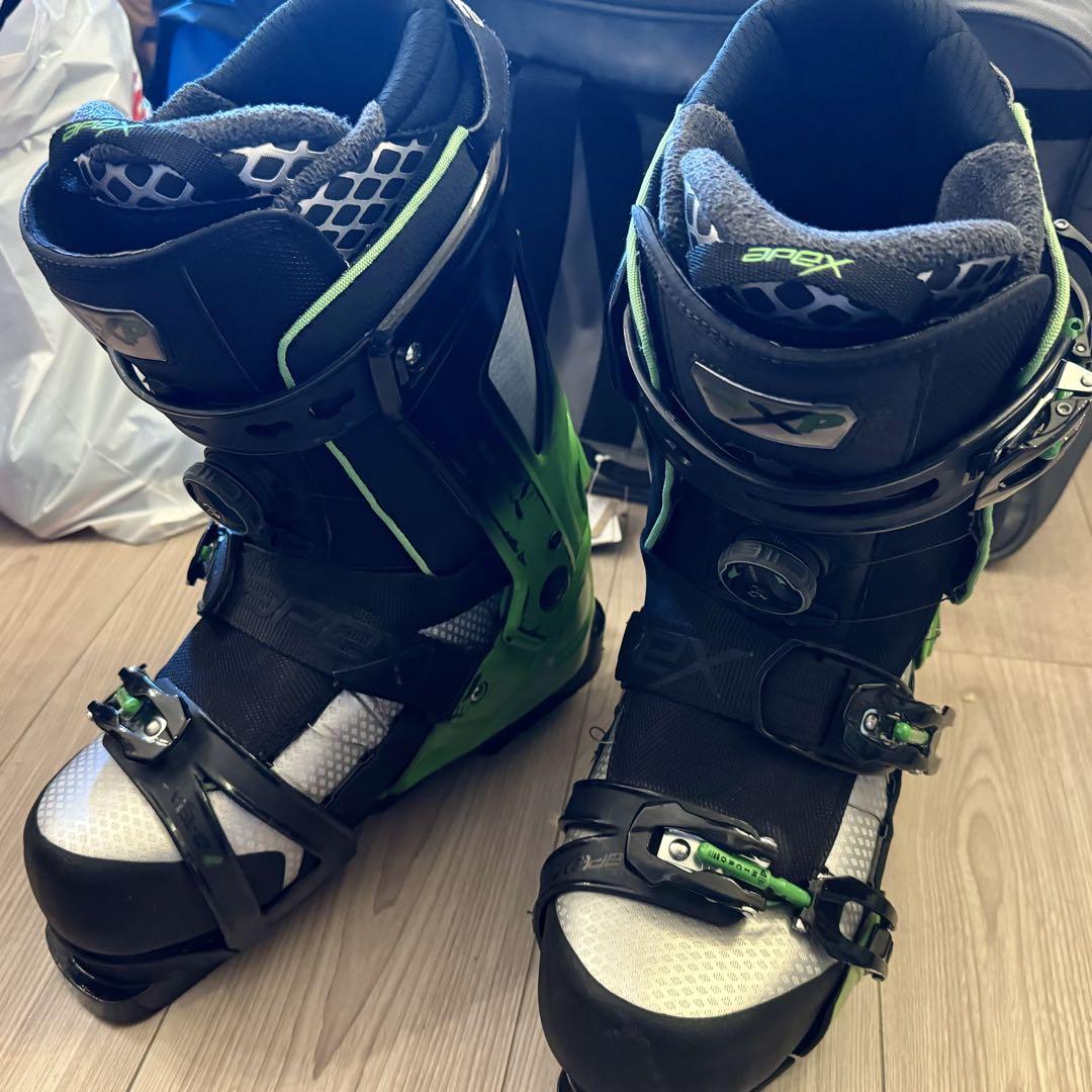 APEX BOOTS 生々しい スキーブーツ 兼 スノーボードブーツ APEX BOOTS 生々しい スキーブーツ 兼 スノーボードブーツ