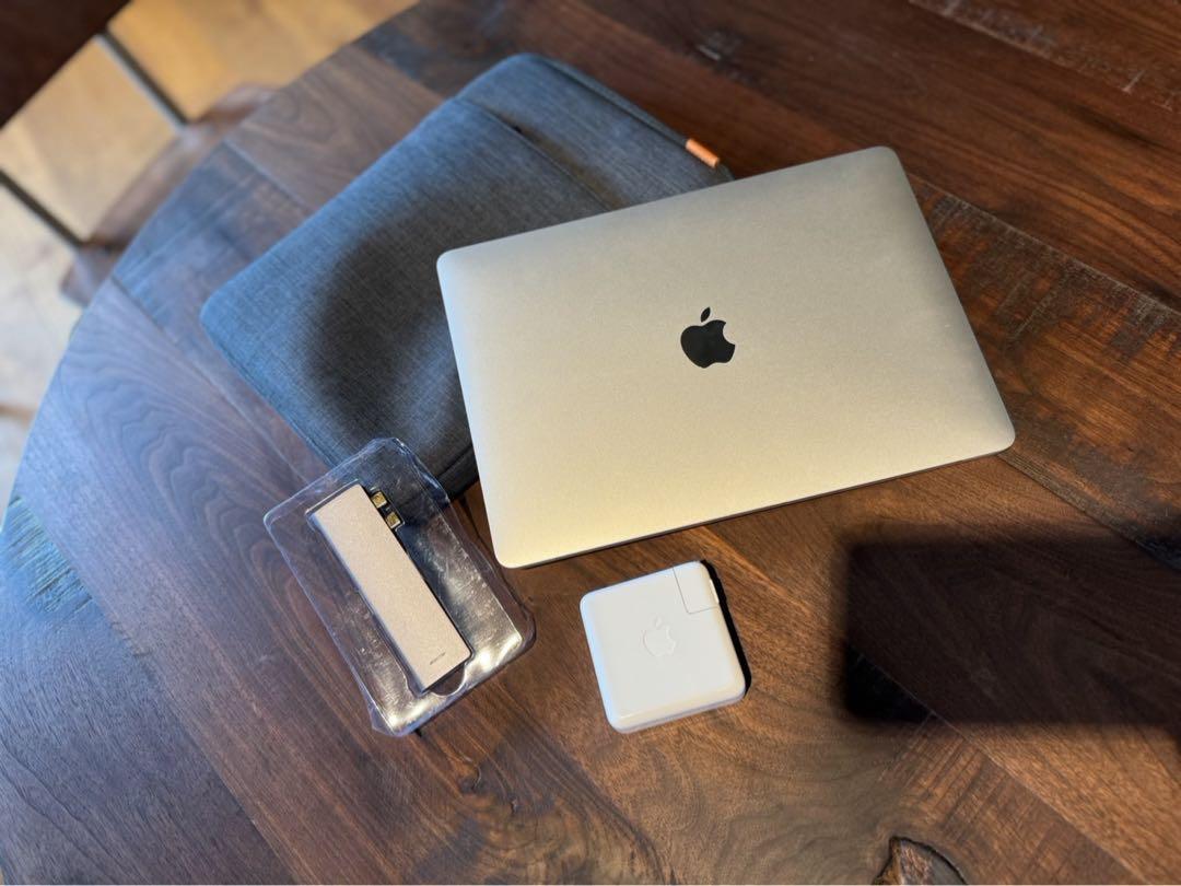 ほぼ新品/傷汚れ無し】MacBook Pro/16GB/Core i5/1TB 幼かっ