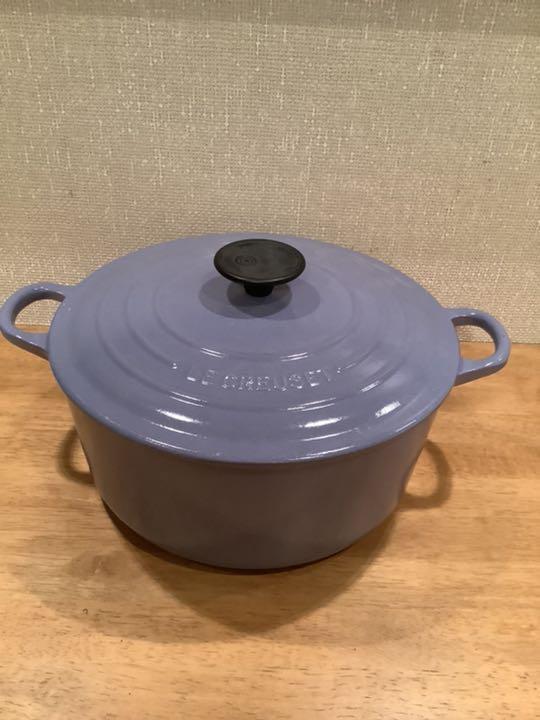 ルクルーゼ Le Creuset ココットロンド 24cm 色: 初代ラベンダー