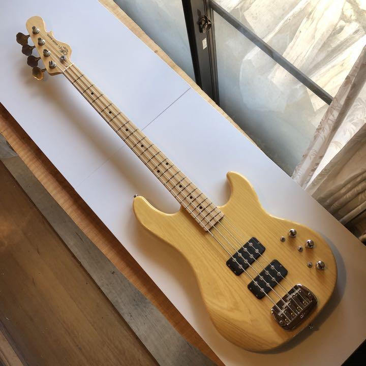 G&L 短く L•2000 BASS TRIBUTE SERIES