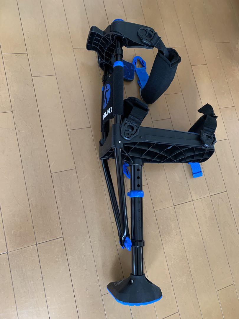 アイウォークフリー3.0 歩行補助具 義足 ブラック/ブルー アイウォークフリー iWALKFree 3.0 ハンズフリー 松葉杖 1本