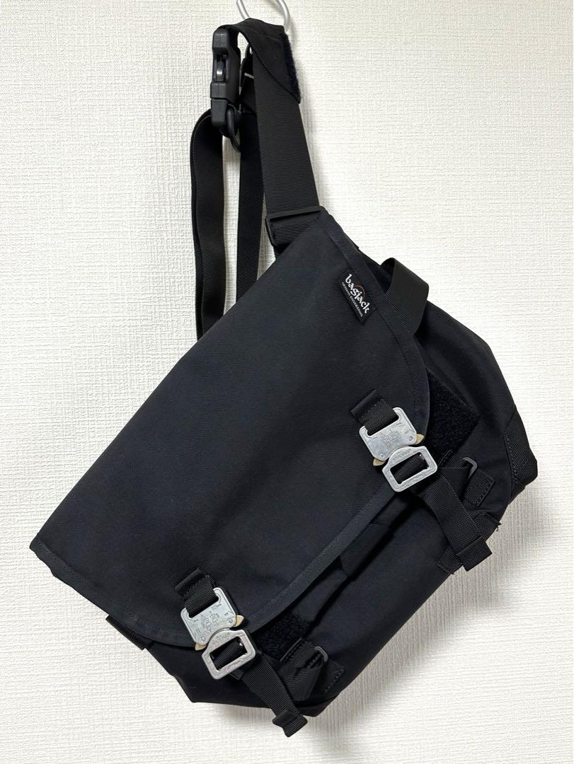 美品 bagjack コブラバックル メッセンジャーバッグ