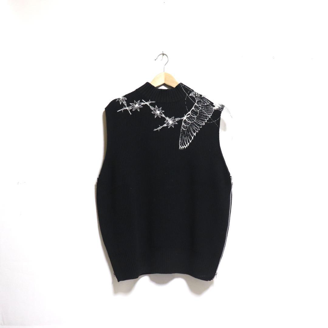 ホットセール - アートトラベルシューズ サカイ】刺繍 太く 希少【SACAI NO ベスト/Dr.Woo ニット SLEEVE トップス