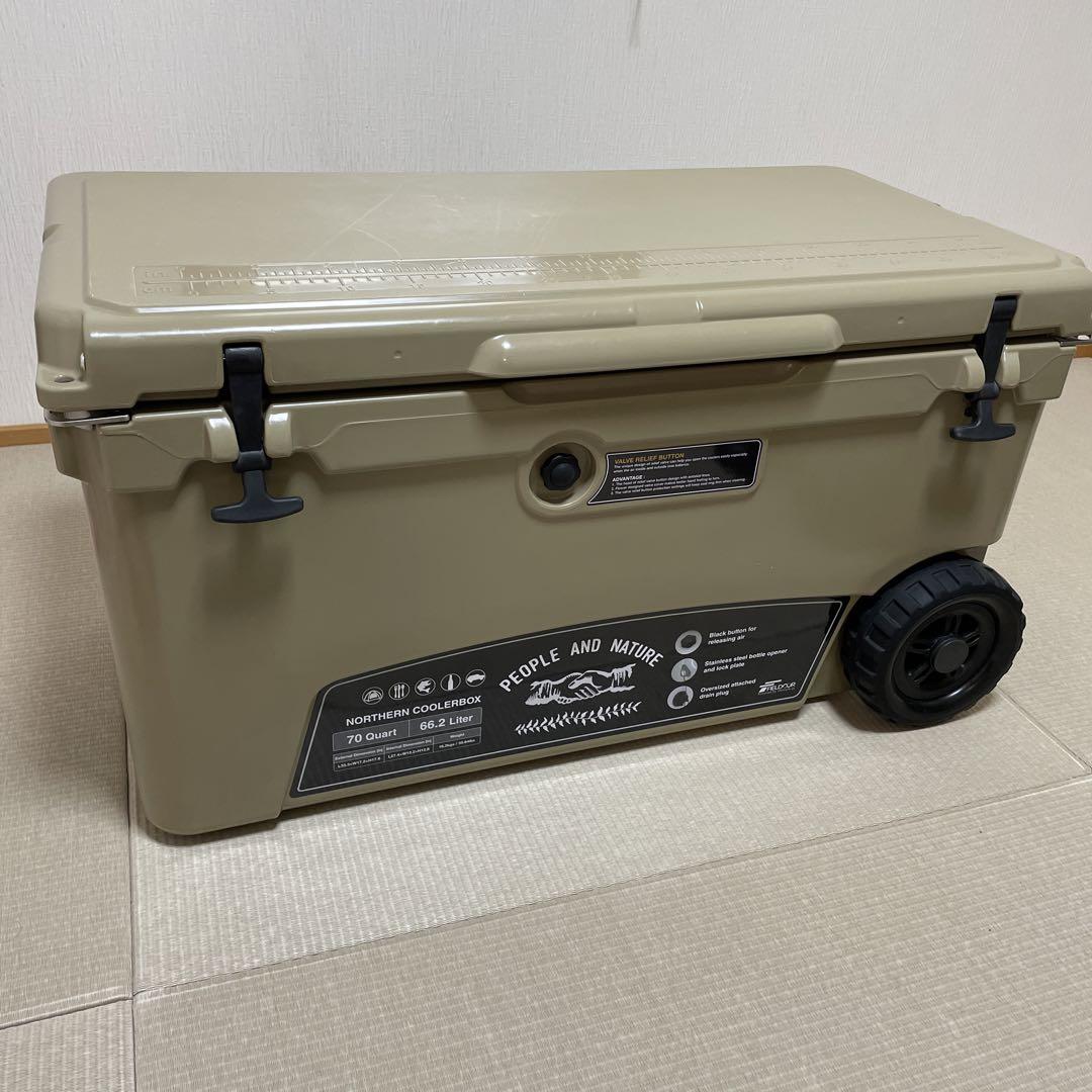 FIELDOOR ノーザンクーラーボックス66.2L かっこよかっ