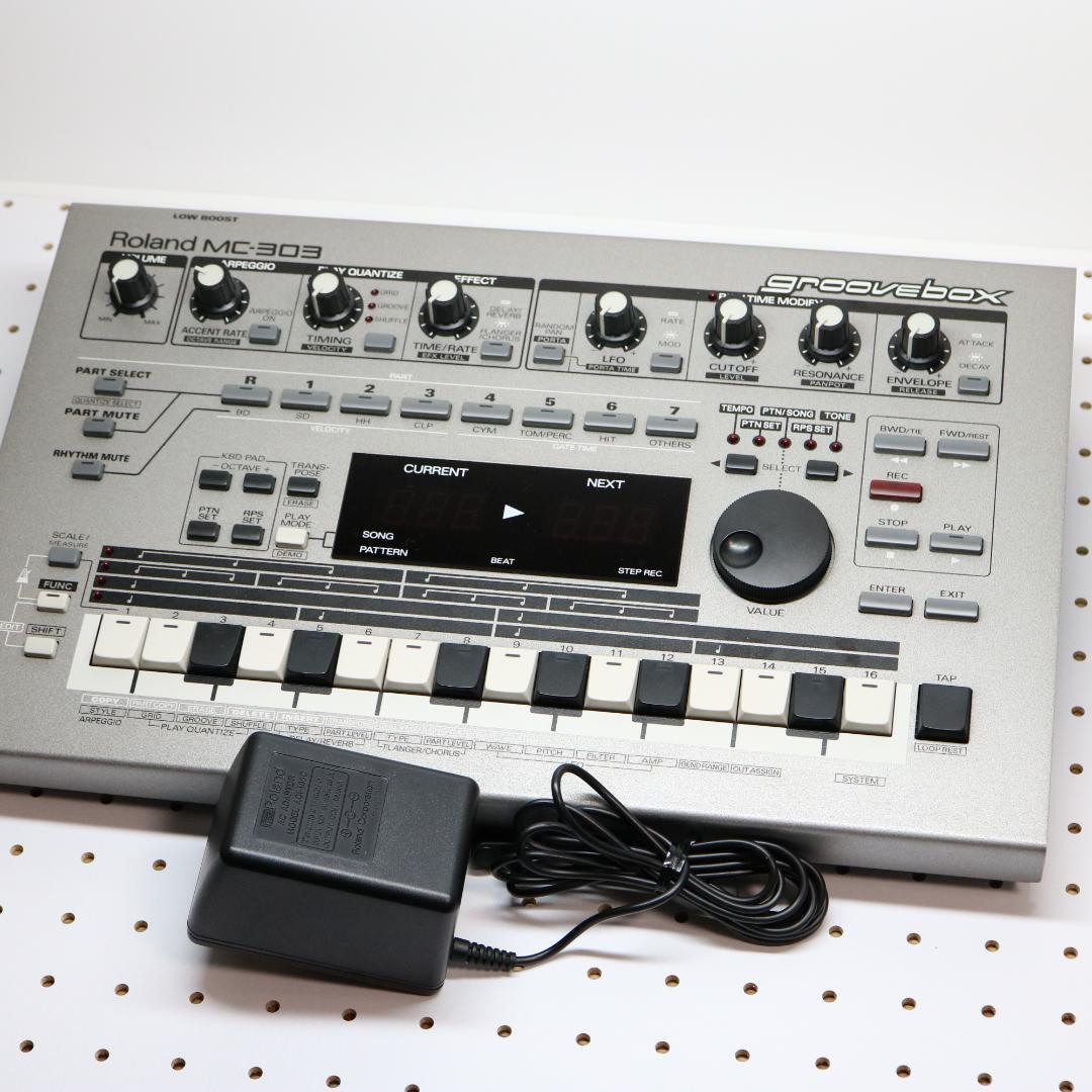 Roland ローランド MC-303 グルーヴボックス アダプター付属