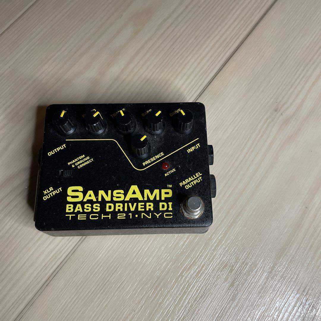 SansAmp VT Bass DI TECH21 V1初期型