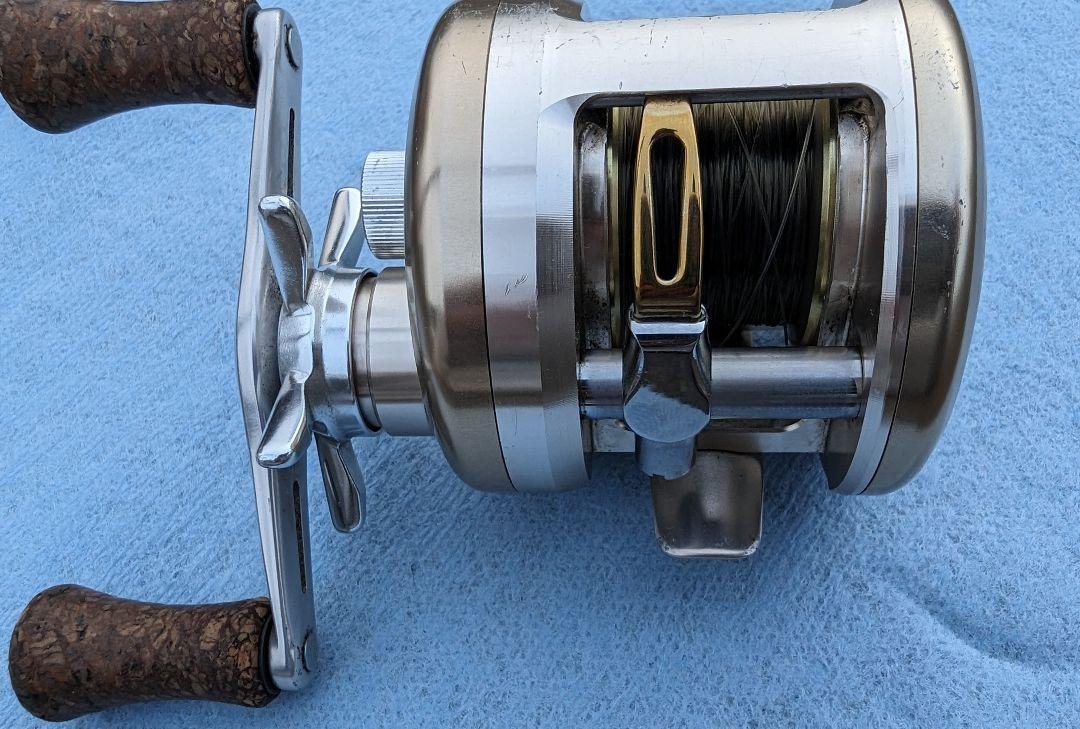 DAIWA ミリオネア CV-Z 203 Club М外調整マグダイアル付き