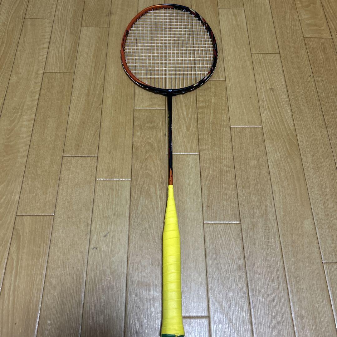 送料込/新品/ヨネックス/4U5/赤/最新モデル/アストロクス99