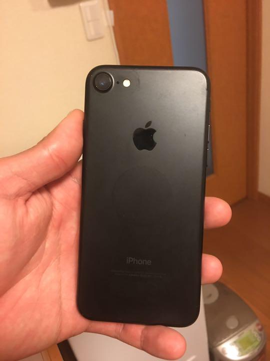 iPhone 7 Black 128 GB SIMフリー