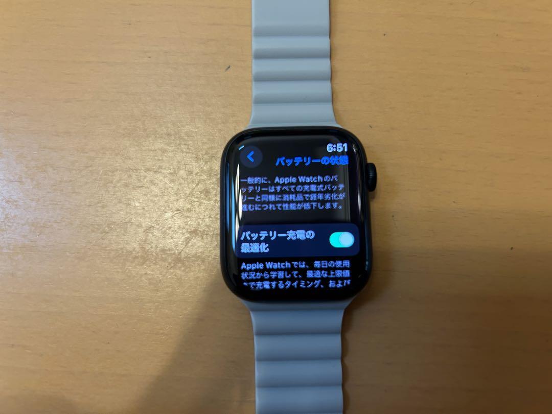 美品【バッテリー100%】Apple Watch 8 GPS +セルラー