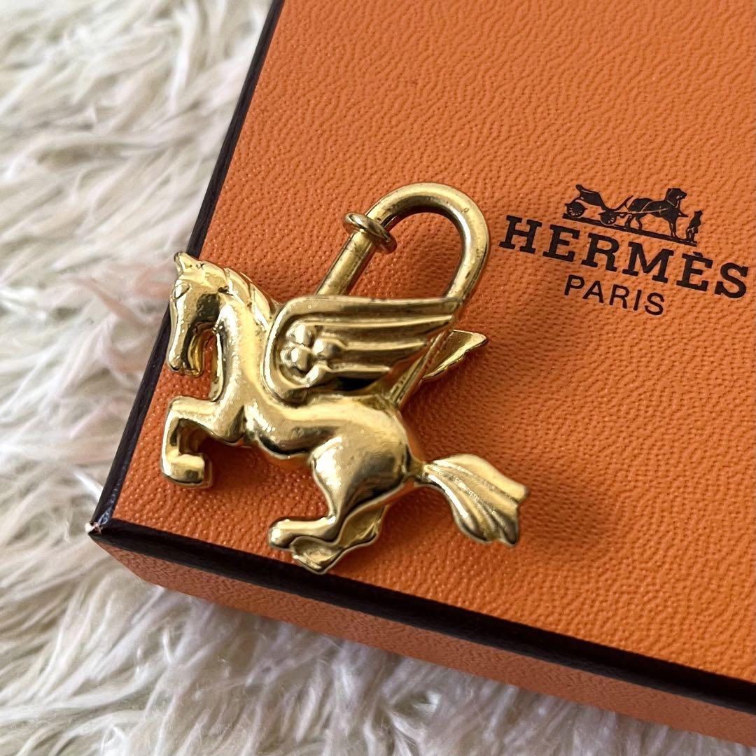 HERMES エルメス カデナ チャーム ペガサス ゴールド 南京錠 箱付き