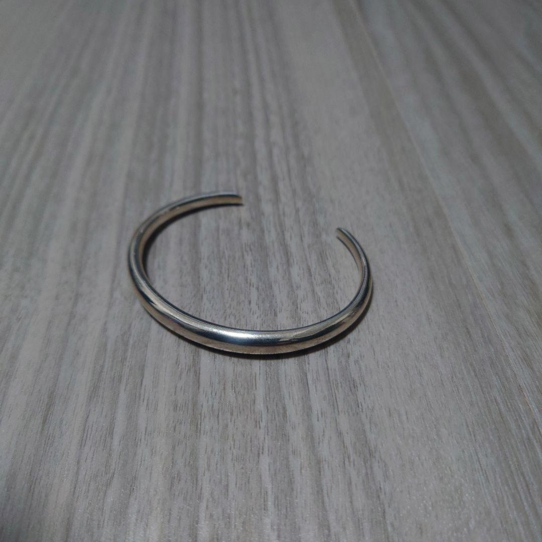 OX JEWELRY 愉し Silver Curve Bangle