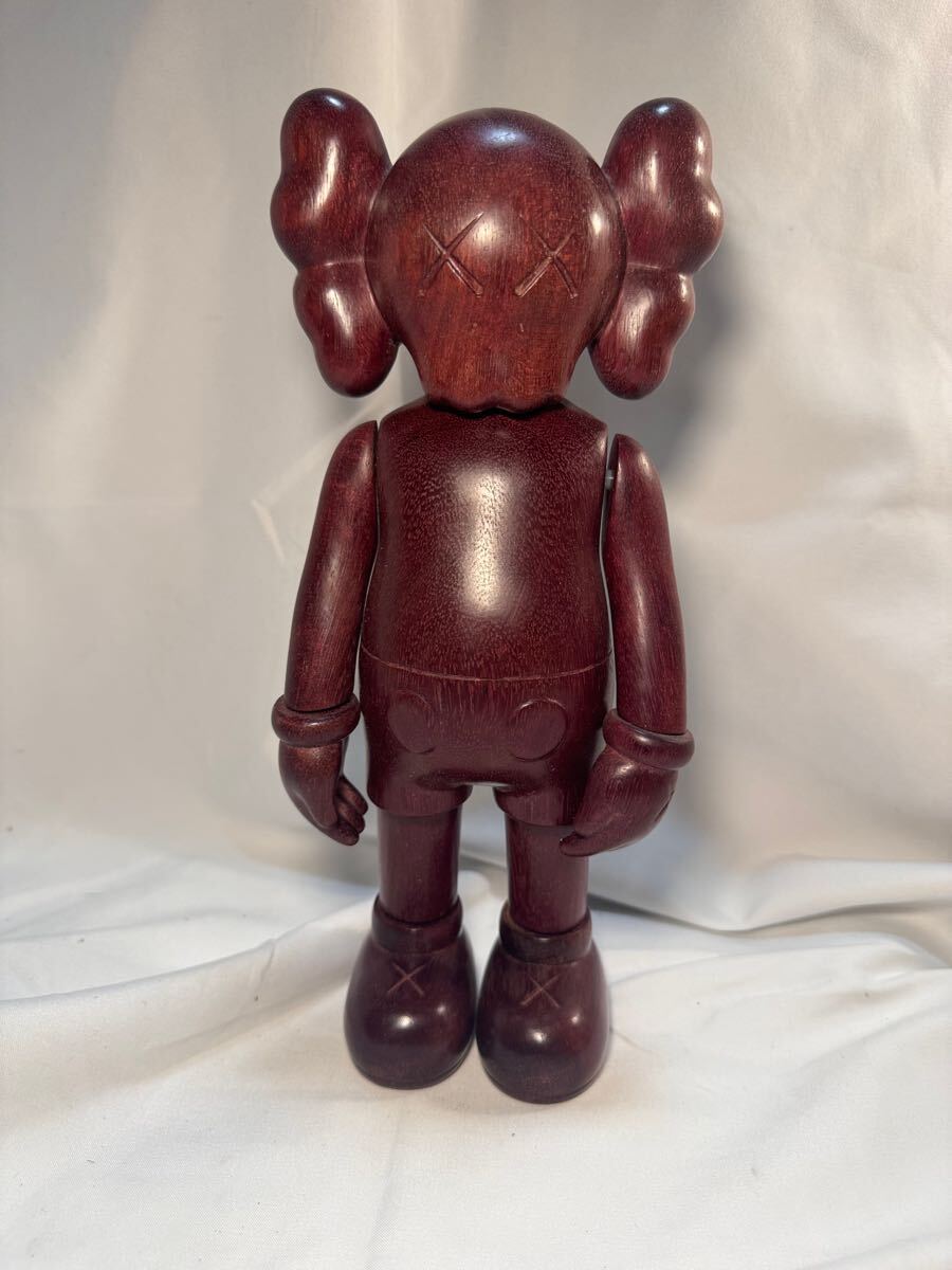 KAWS カリモク BE RBRICK カリモク MEDICOM TOY カウズ 置物 original なやましい fake 紫檀素材