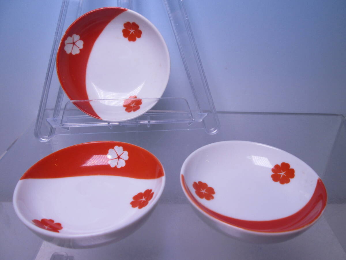 ☆お料理屋さんの器 東陶 色絵 桜の花の豆皿 三