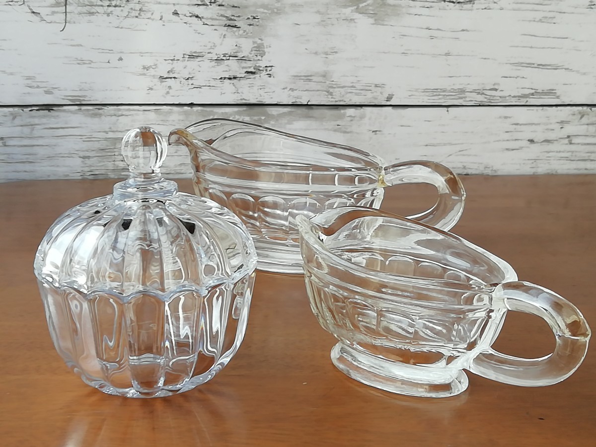 ガラス製 クリーマ キャンディポット 3点 キャニスター クリスタル アンティーク ソースポット ビンテージ antique glas Creamer  送料込み 売買されたオークション情報 落札价格 【au payマーケット】の商品情報をアーカイブ公開