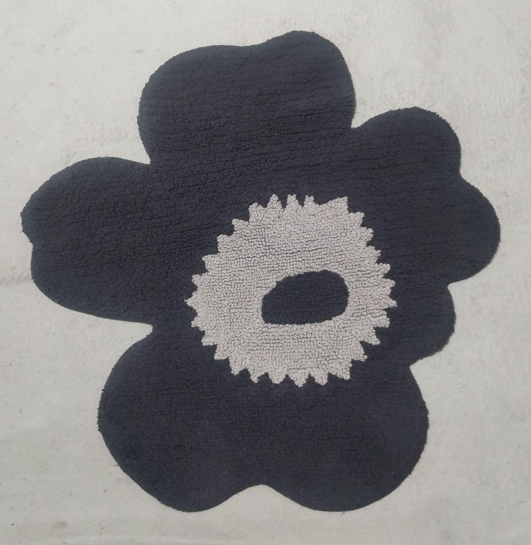 マリメッコ ウニッコ バスマット（チャコール×オフホワイト） / marimekko Unikko Bath mat / 北欧雑貨