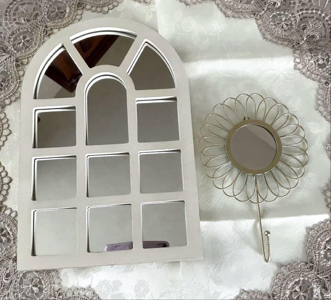 花柄アーチ型ガラスミラー イタリア製 花柄アーチ型ガラスミラー イタリア製