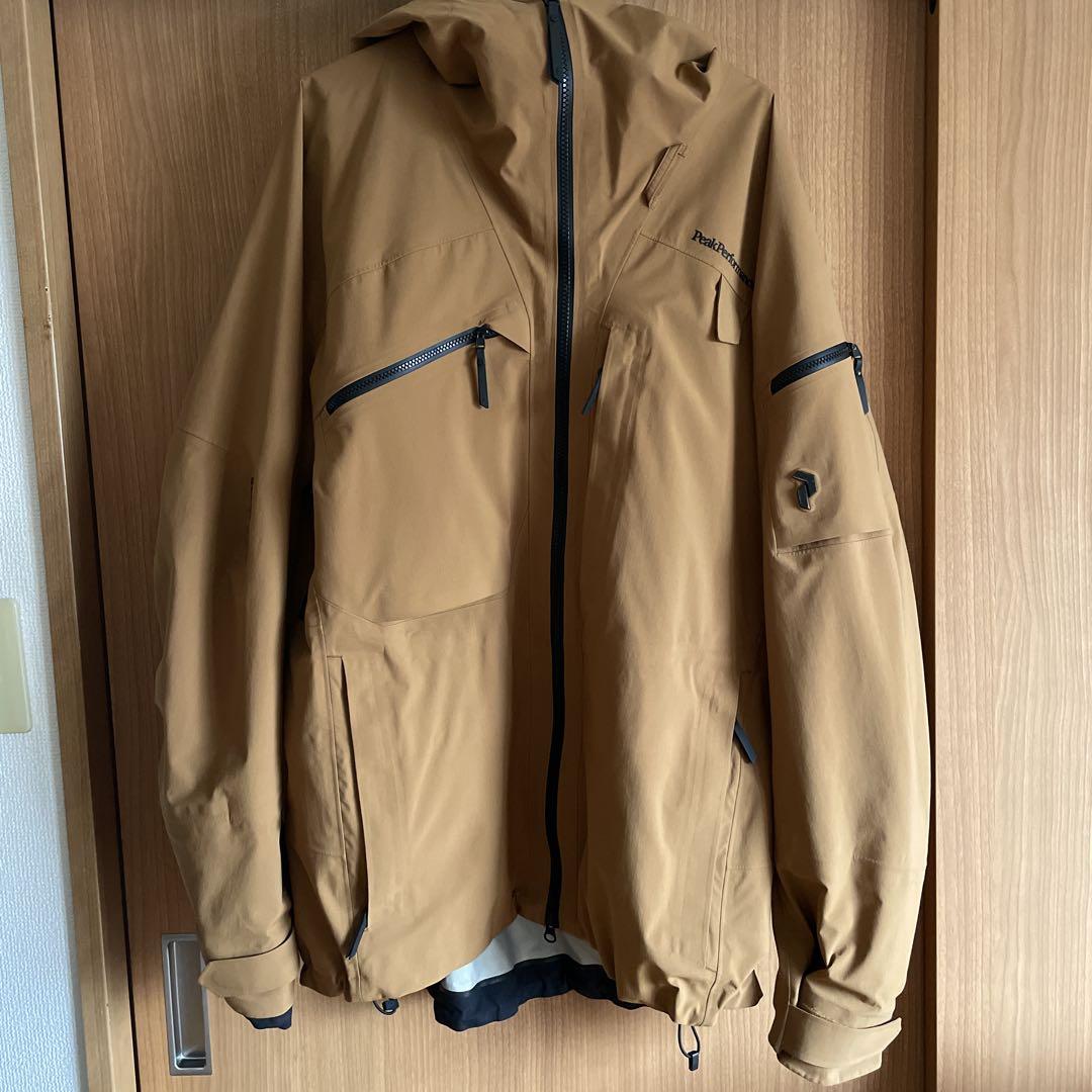 Peak performance ゴアテックス上下　レディース　未使用 Peak performance ゴアテックス上下 レディース 未使用
