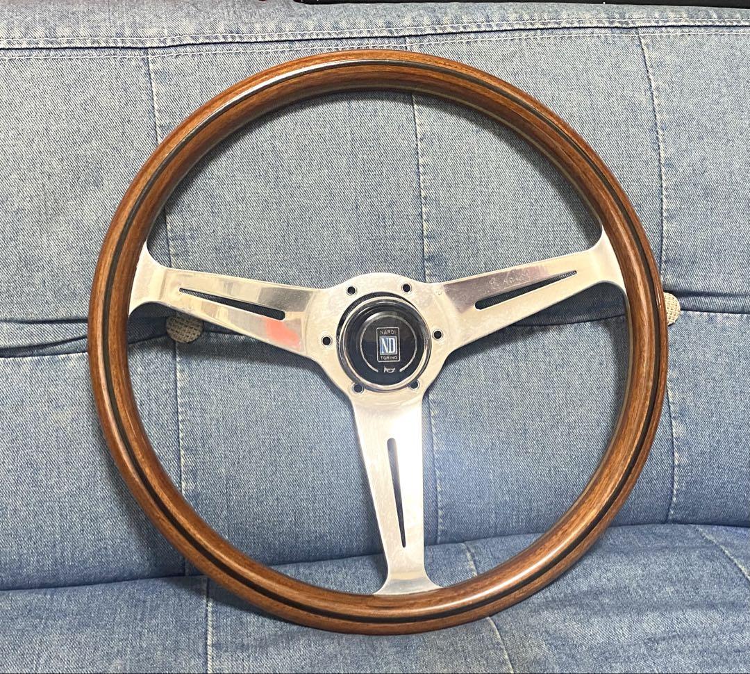 ナルディ クラシックNARDI ウッドステアリング36.5パイ ナルディ クラシックNARDI ウッドステアリング36.5パイ