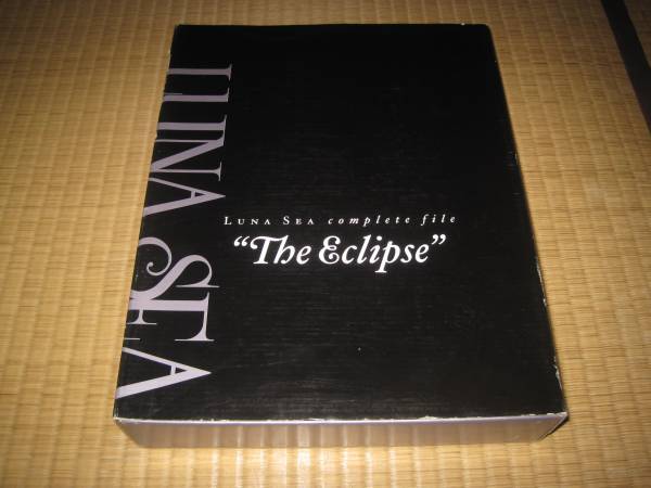 LUNA SEA ルナシー COMPLETE FILE THE ECLIPSE プレート ポスター やや歪み 付き SUGIZO 河村隆一 J 真矢  INORAN 売買されたオークション情報 落札价格 【au payマーケット】の商品情報をアーカイブ公開