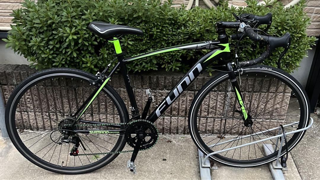 カラフルなスポーツサイクル★緑色★自転車 本体★700c★レトロ2012年 カラフルなスポーツサイクル☆緑色☆自転車 本体☆700c☆レトロ