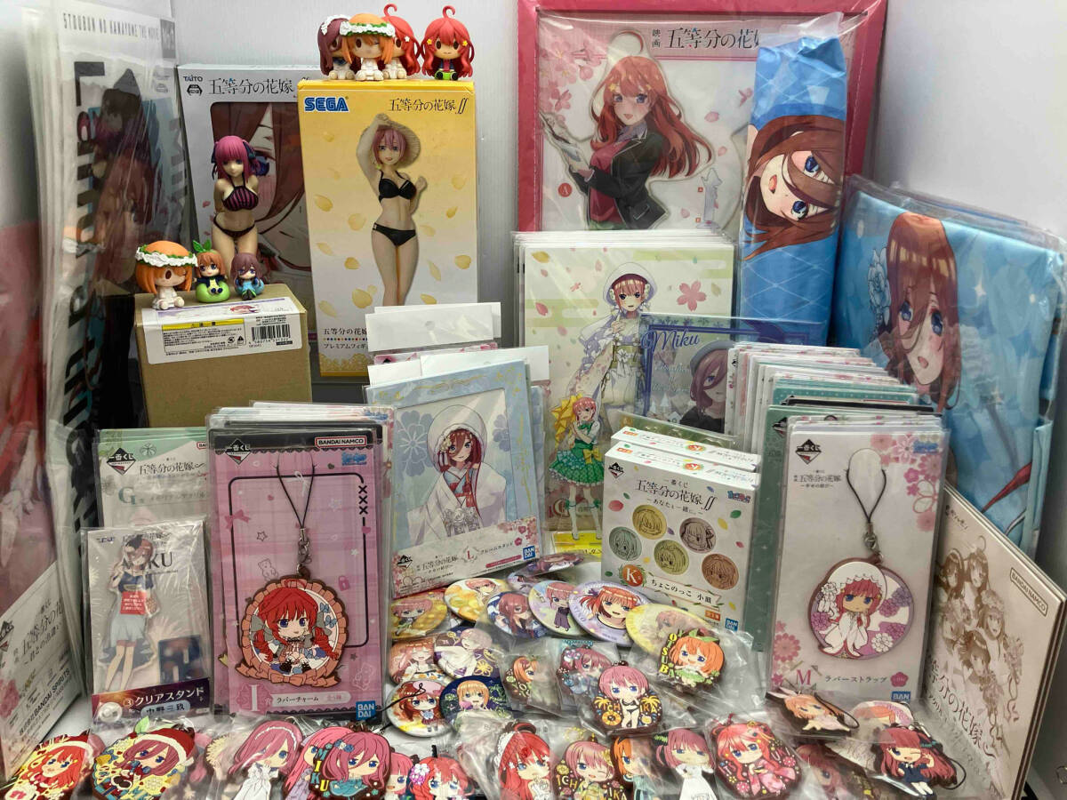 一番くじ　五等分の花嫁　まとめ売りフィギュア　クリアファイル　缶バッチなど　大量 一番くじ五等分の花嫁まとめ売りフィギュアクリアファイル缶