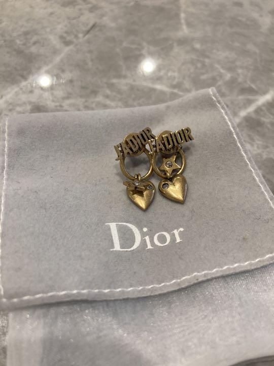 Dior ピアス 12／4 値下げしました 売買されたオークション情報 落札价格 【au payマーケット】の商品情報をアーカイブ公開