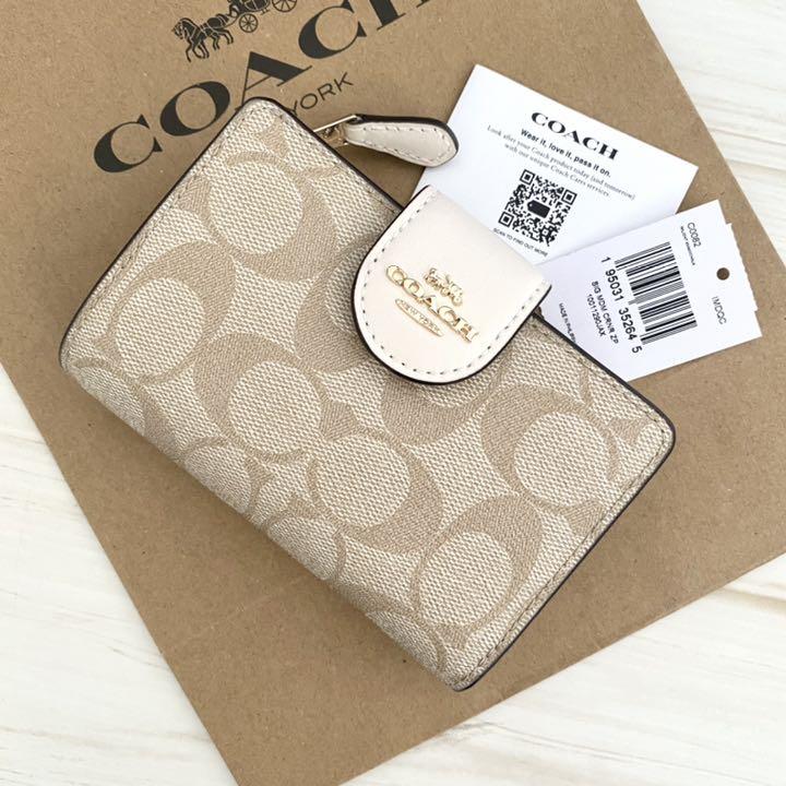 ☆ 超最新作‼︎新品 COACH コーチ 折り財布 ホワイト 白色