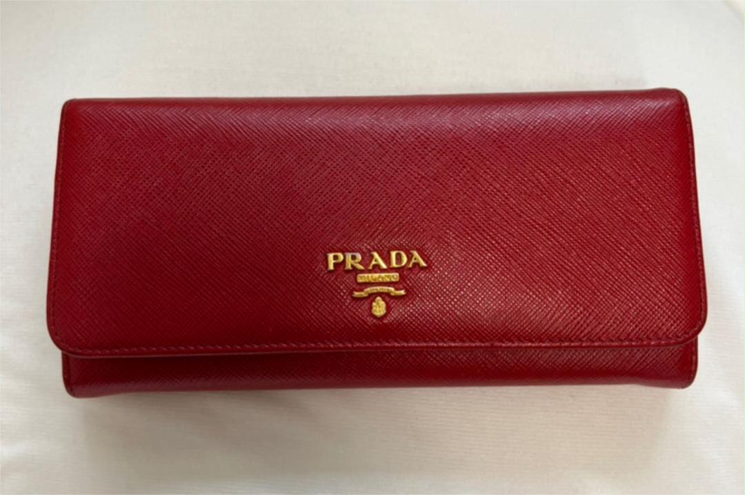 PRADA 長財布 売買されたオークション情報 落札价格 【au payマーケット】の商品情報をアーカイブ公開