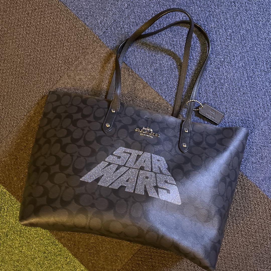 Coach x Star Wars限定コラボ☆グリッターロゴ柄トート 売買されたオークション情報 落札价格 【au  payマーケット】の商品情報をアーカイブ公開