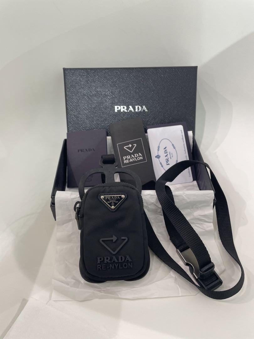 PRADA・プラダ リ ナイロン スマートフォンケース