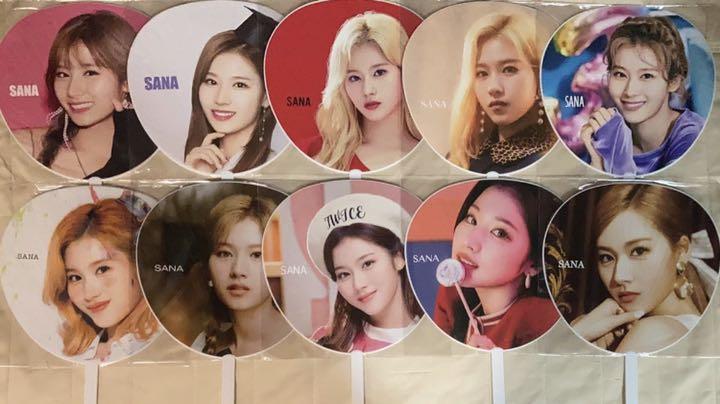 TWICE サナ ライブ ハイタッチ うちわ まとめ売り 売買されたオークション情報 落札价格 【au payマーケット】の商品情報をアーカイブ公開