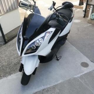 原付き2種 125cc キムコ ダウンタウン125i SHOEIヘルメット付き 売買されたオークション情報 落札价格 【au  payマーケット】の商品情報をアーカイブ公開