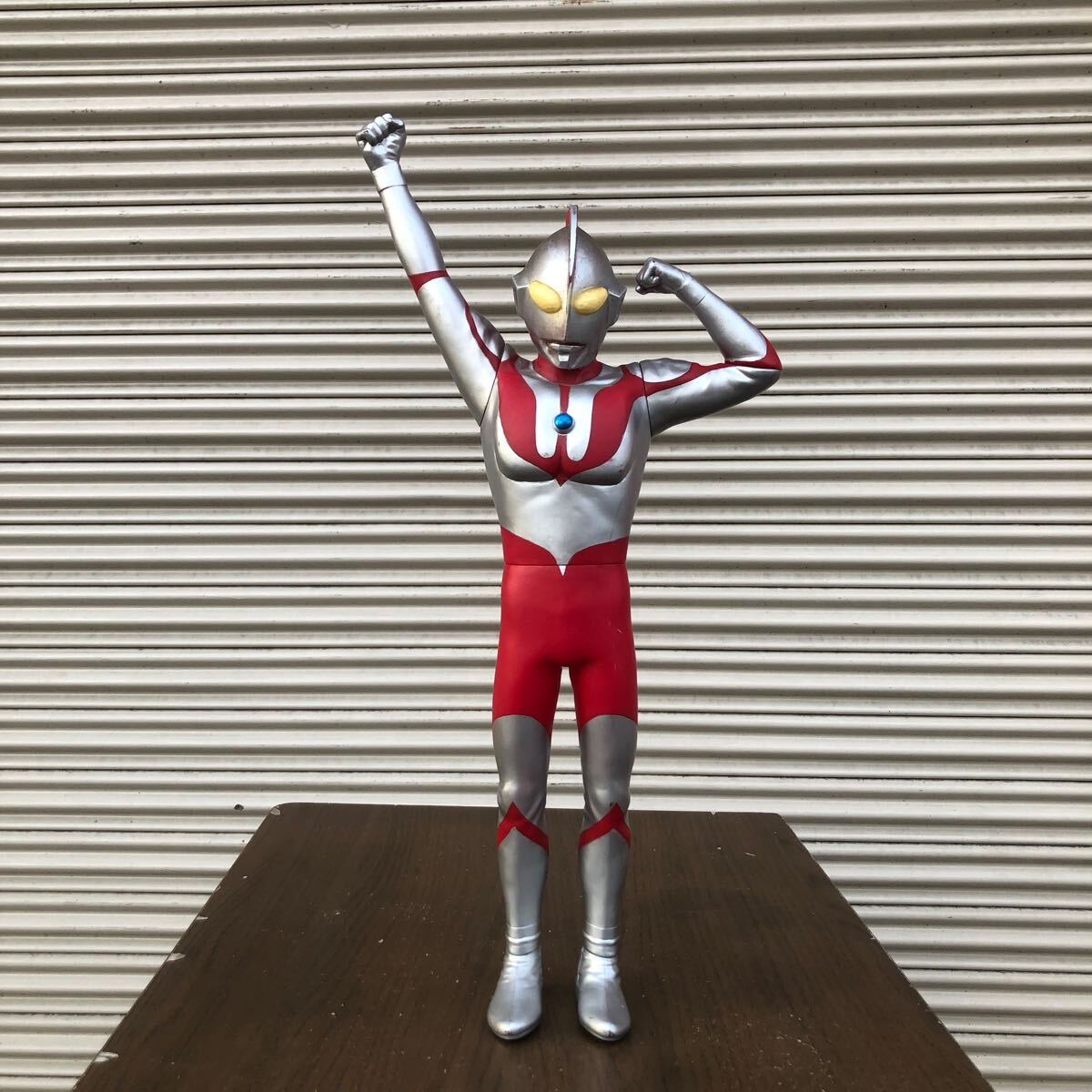 非売品 希少 1966年 円谷プロ ウルトラマン 登場ポーズ 全長約50cm バンプレスト スーパーソフビフィギュア ビッグサイズ  売買されたオークション情報 落札价格 【au payマーケット】の商品情報をアーカイブ公開