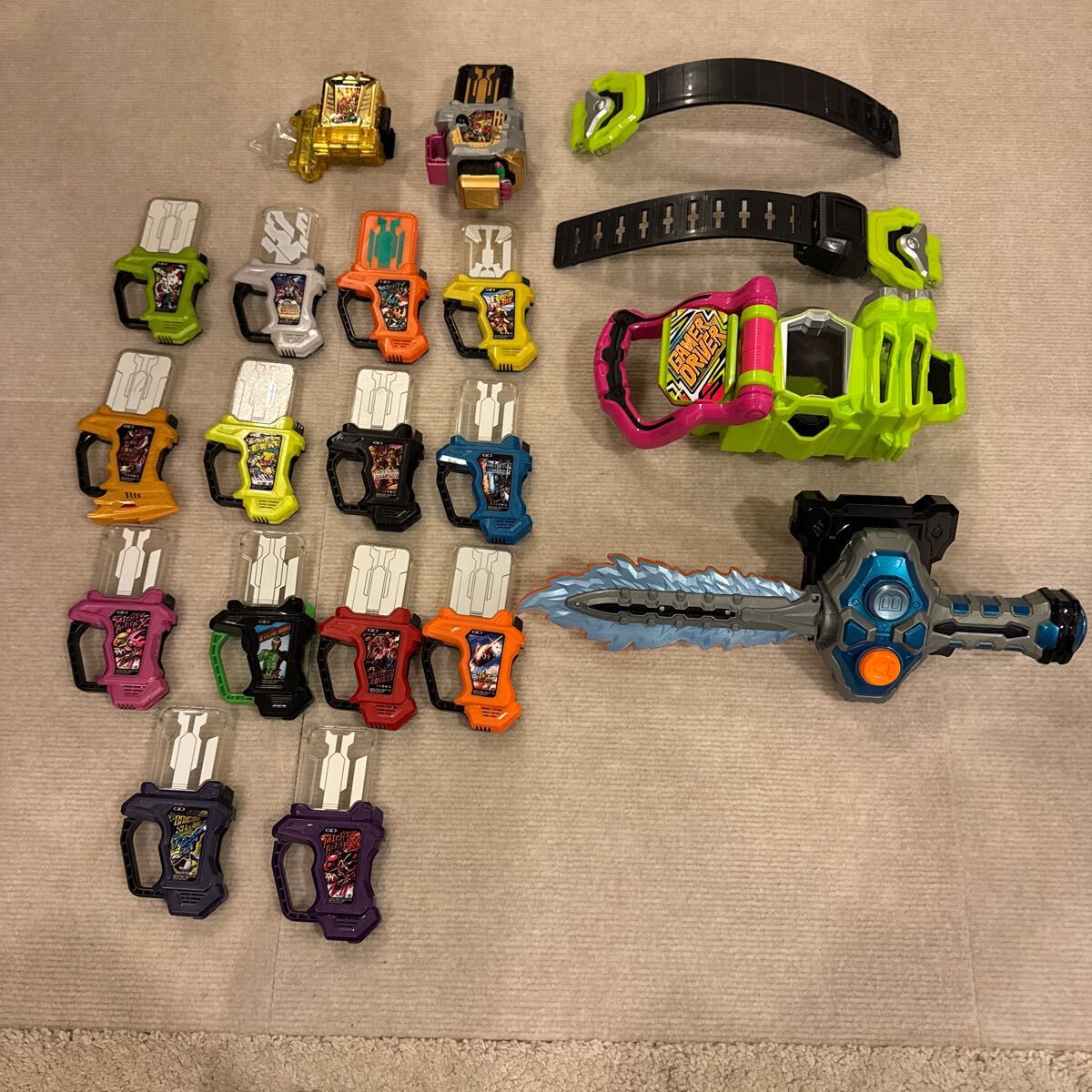 仮面ライダーゼロワン (カメンライダーゼロワン) 仮面ライダー DXザイアスラッシュライザー｜トレファクONLINE