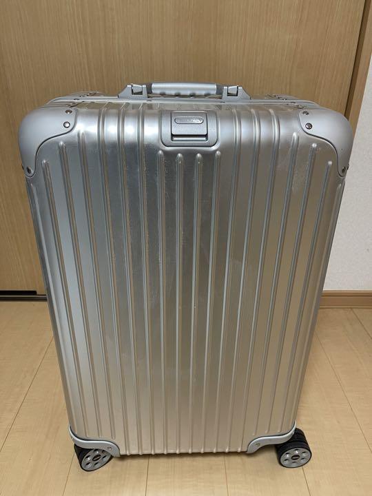 リモワ RIMOWA スーツケース 電子タグ仕様 キャリーケース ちがい 68リットル