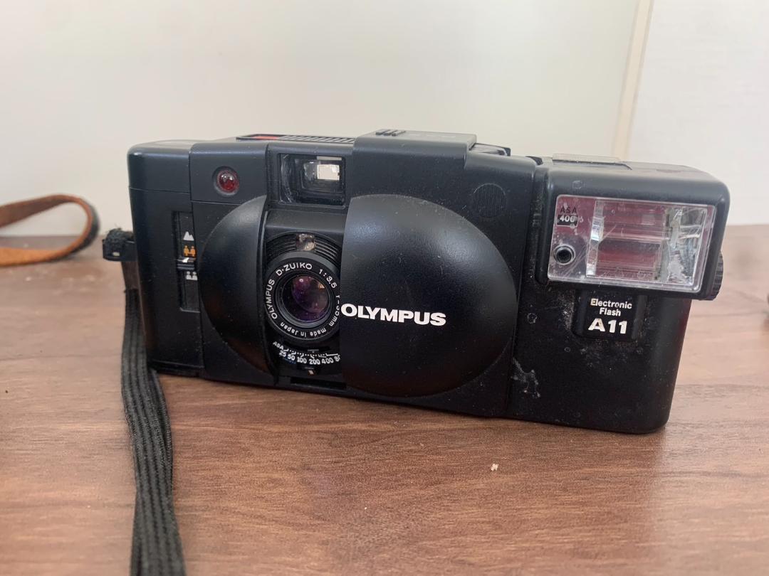 OLYMPUS　XA2