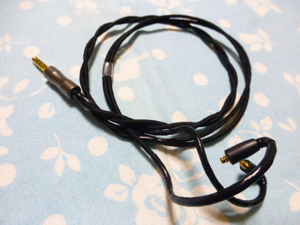 切込み入り MMCX (カバー付) オーグライン 八芯 4.4mm5極 短め 切込み入り MMCX (カバー付) オーグライン 八芯 4.4mm5極 短め
